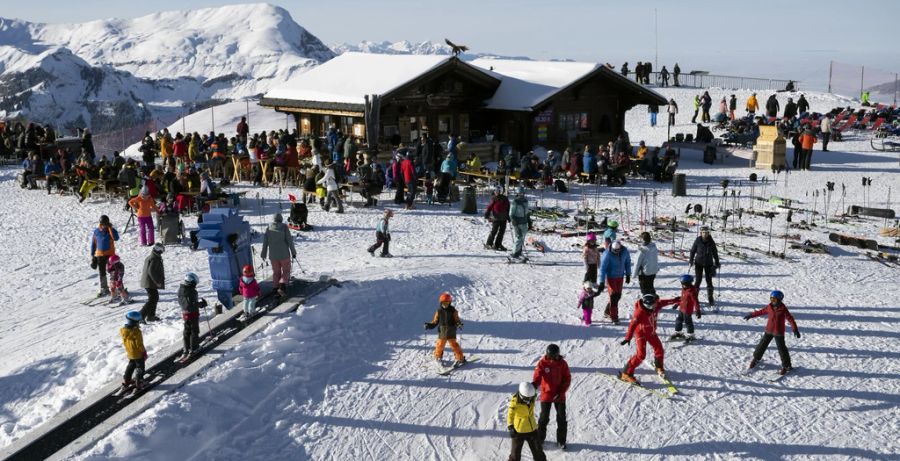 Höher gelegene Gebiete wie der Männlichen (2225 m ü. M) oberhalb von Grindelwald haben weniger mit Schneemangel zu kämpfen.