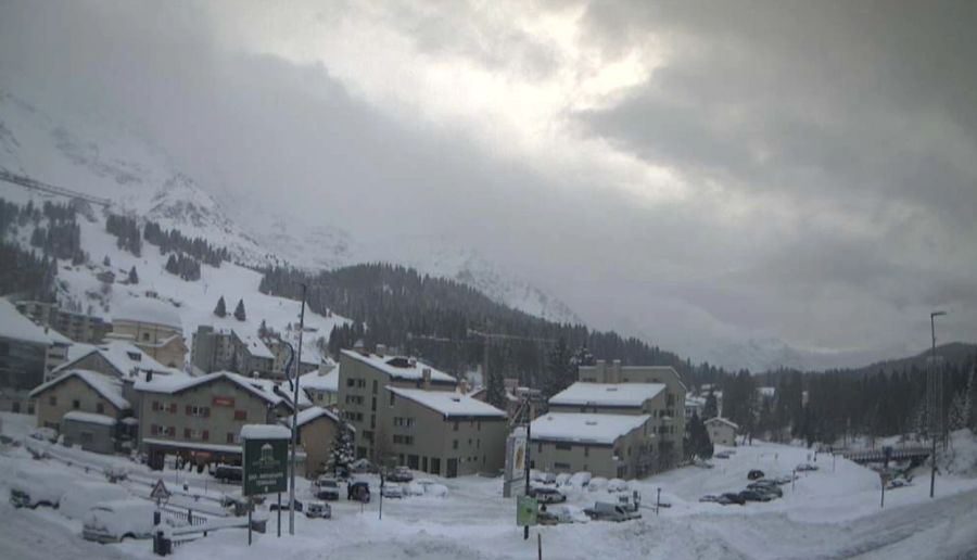 Im Skigebiet San Bernadino gab es in der Nacht auf heute Samstag 45 Zentimeter Neuschnee. (Bild: San Bernadino Dorf)