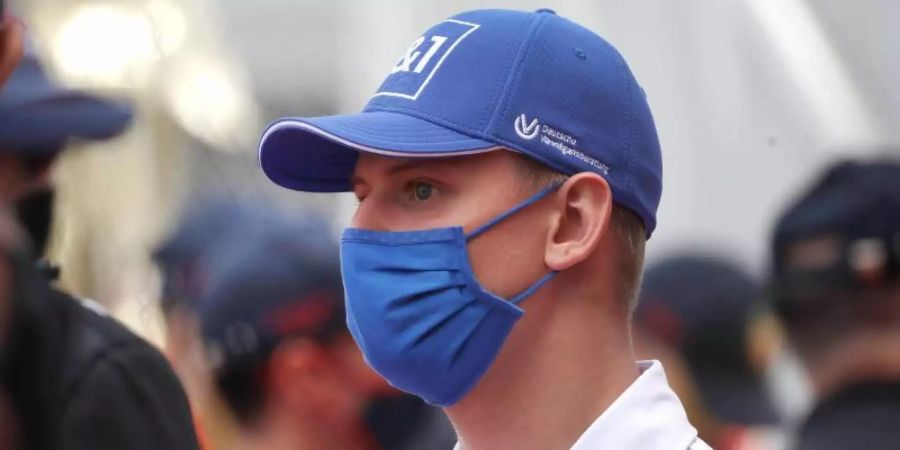 Mick Schumacher ist dankbar für die Freundschaft mit Sebastian Vettel. Foto: Luca Bruno/AP/dpa