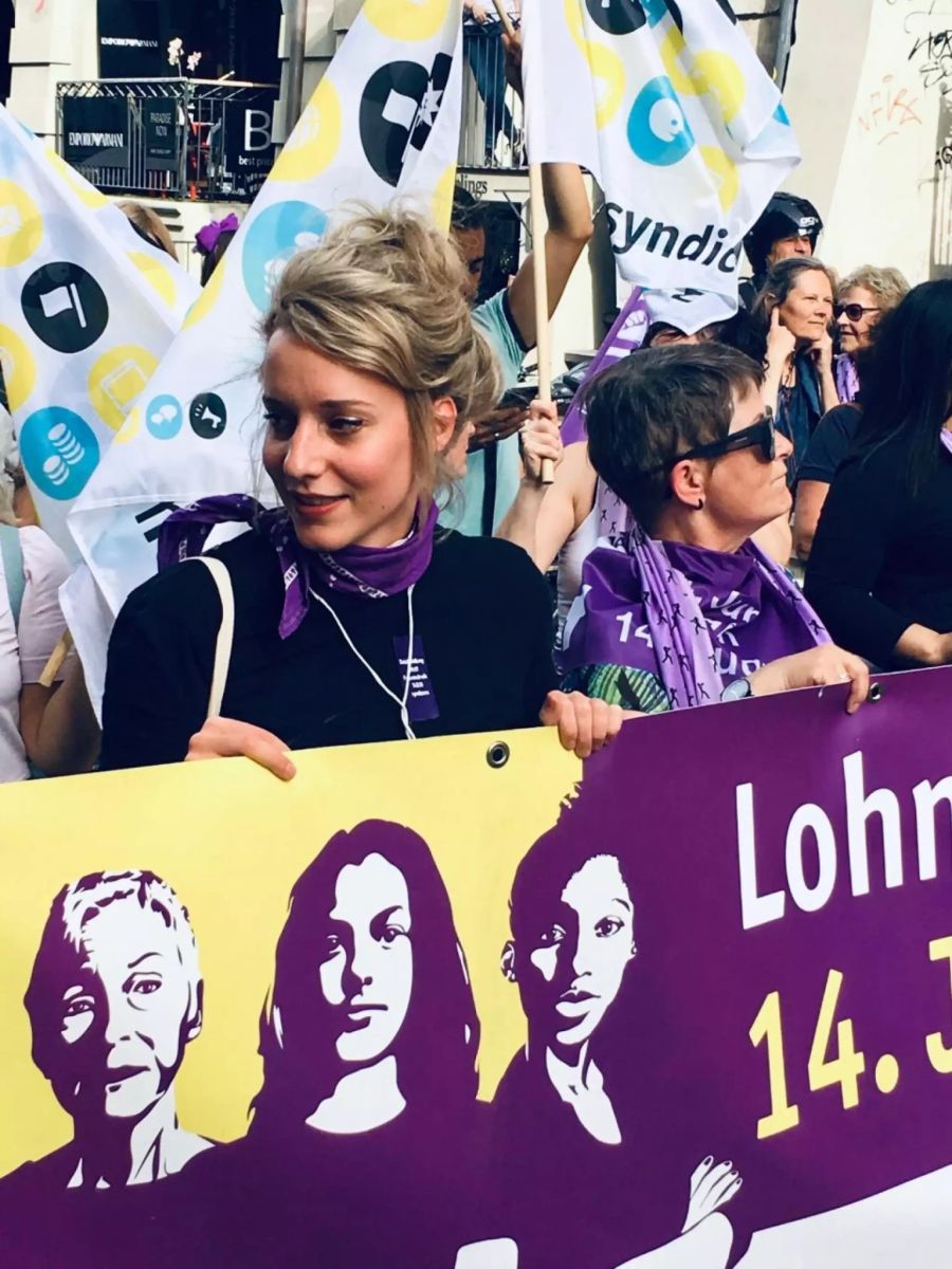 Lena Allenspach beim Demozug zum 14. Juni 2019.