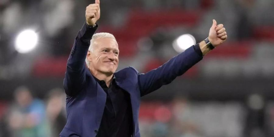 Will mit siner Mannschaft auch gegen Portugal das bestmögliche Ergebnis: Frankreichs Trainer Didier Deschamps. Foto: Matthias Schrader/AP Pool/dpa