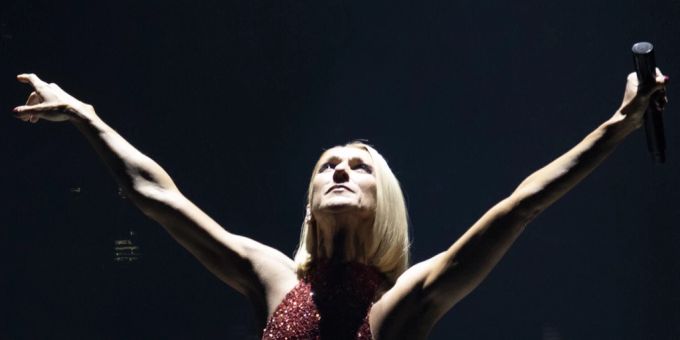 Sängerin Céline Dion tritt während ihrer ersten Welttournee-Show namens Courage im Videotron Centre am Mittwoch, 18. September 2019, in Quebec City auf. céline dion