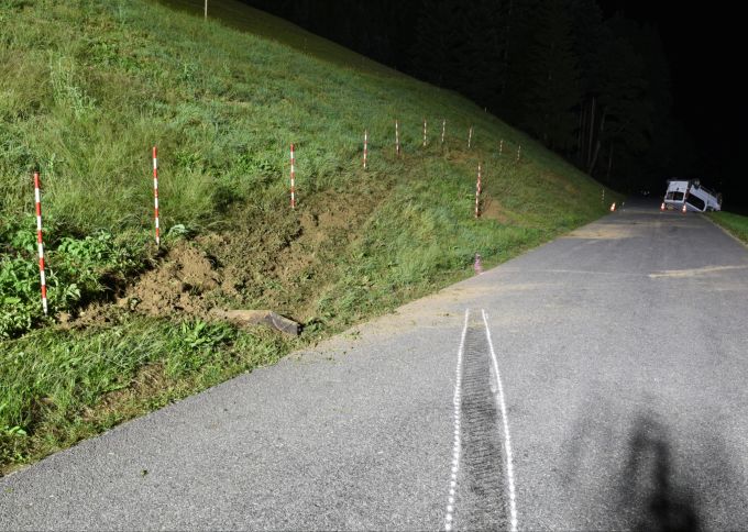 Strassensperre nach Unfall