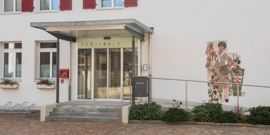 Der Eingangsbereich der Gemeindeverwaltung in Dachsen.