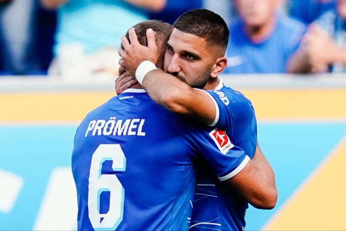Munas Dabbur (re.) schiesst 1899 Hoffenheim zum ersten Seg seit März. Munas Dabbur 1899 Hoffenheim