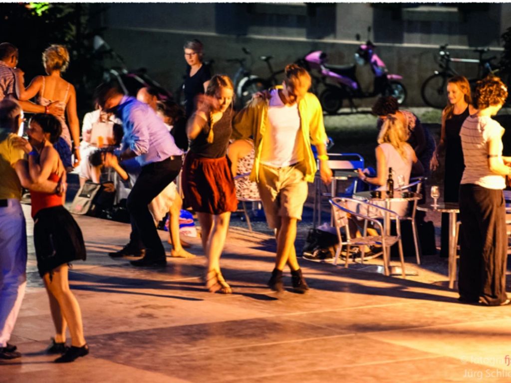 Tanzen im Schlosshof  Lindy Hop