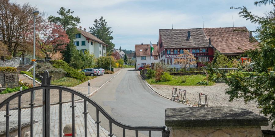 Blick auf den Dorfkern der Gemeinde Wildberg.