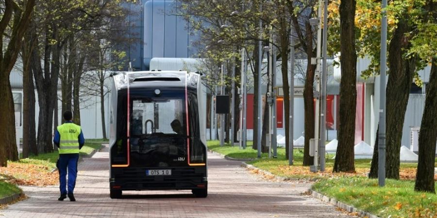 Autonomer Shuttlebus auf dem Siemens-Wekgelände in München