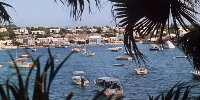 Steueroase: Blick auf den Jachthafen von Hamilton, der Hauptstadt der Bermuda-Inselgruppe. Die EU hat Bermuda von der schwarzen EU-Liste der Steueroasen gestrichen. Steueroase