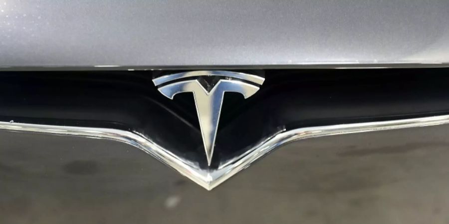 Logo von Tesla