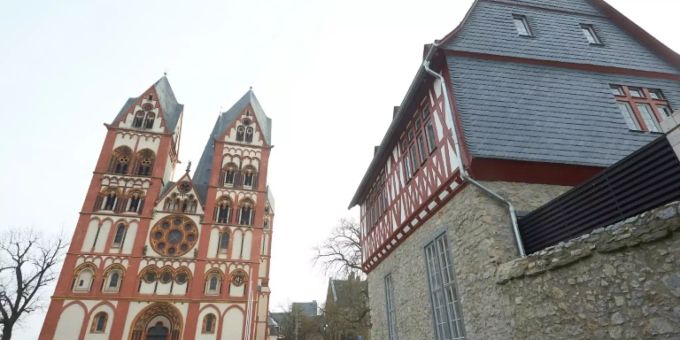 Dom und Bischofssitz in Limburg bischöfliches ordinariat limburg