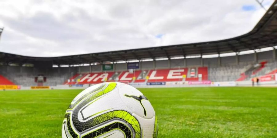 Der Hallescher FC ist gegen eine Fortsetzung der 3. Liga. Foto: Hendrik Schmidt/dpa-Zentralbild/dpa