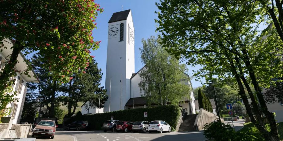Die katholische Kirche in Birmenstorf (AG).