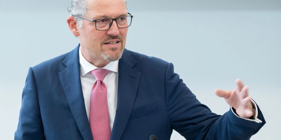 Arbeitgeberpräsident Rainer Dulger spricht bei der Jahrestagung des Verbands Südwestdeutscher Zeitungsverleger (VSZV).