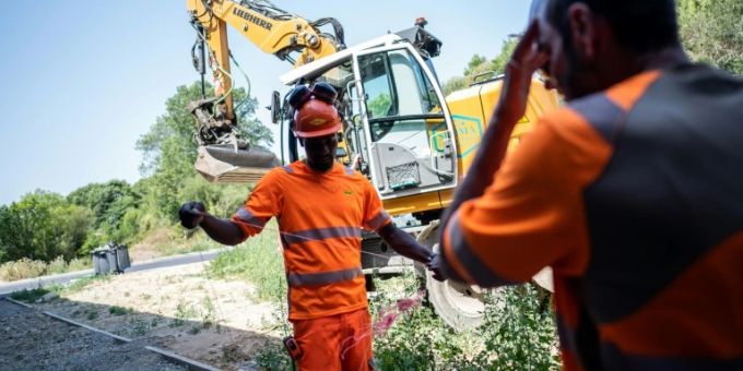 Arbeiter in Frankreich während einer Hitzewelle Arbeiter in Frankreich während einer Hitzewelle