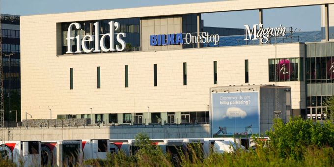 Das Einkaufszentrum Field's, in dem die tödlichen Schüsse fielen, hat wieder geöffnet. Das Einkaufszentrum Field's, in dem die tödlichen Schüsse fielen, hat wieder geöffnet.