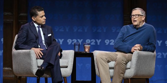 Bill Gates spricht mit Fareed Zakaria über sein Buch «How to Prevent the Next Pandemic». Bill Gates