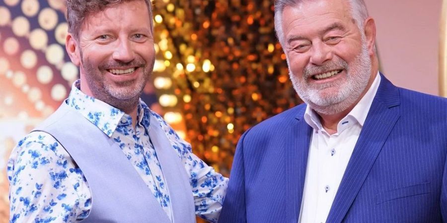 «Der Preis ist heiss»: Announcer Thorsten Schorn (l.) und Moderator Harry Wijnvoord.
