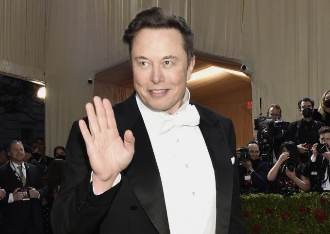 Elon Musk an der Met Gala. Sein Einfluss in der Finanzwelt ist unbestritten – und wächst. elon musk