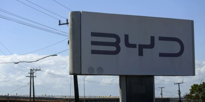 BYD Brasilien Baustelle Schild