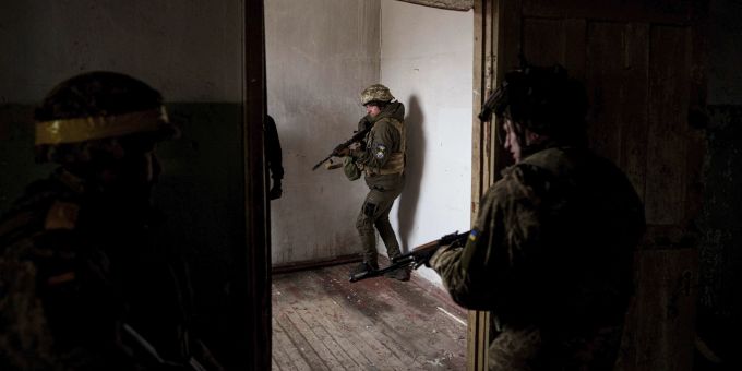 Ukrainische Soldaten in der Region Donezk. Ukraine Krieg