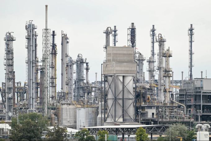 Trotz Gewinn erwartet die BASF anhaltende Herausforderungen in China. (Archivbild) basf gewinn