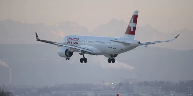 Ein Airbus A220-300 der Swiss musste in Graz notlanden. (Symbolbild) Graz