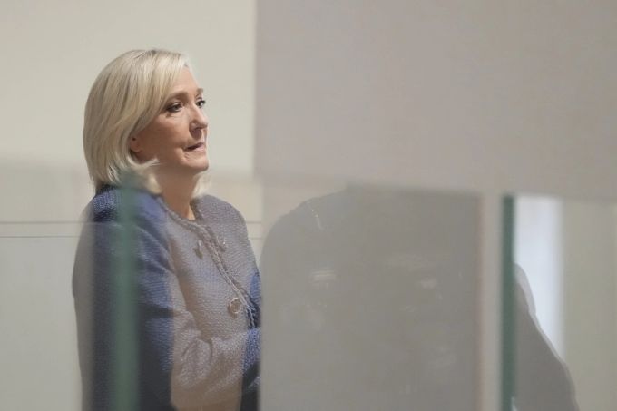 Marine Le Pen trifft am Gericht in Paris ein. France Far Right Trial