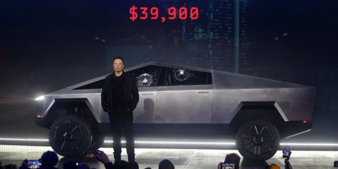 Elon Musk Tesla