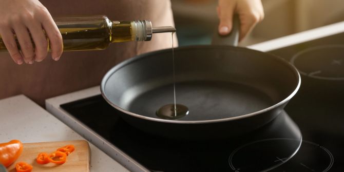 Pfanne mit Olivenöl