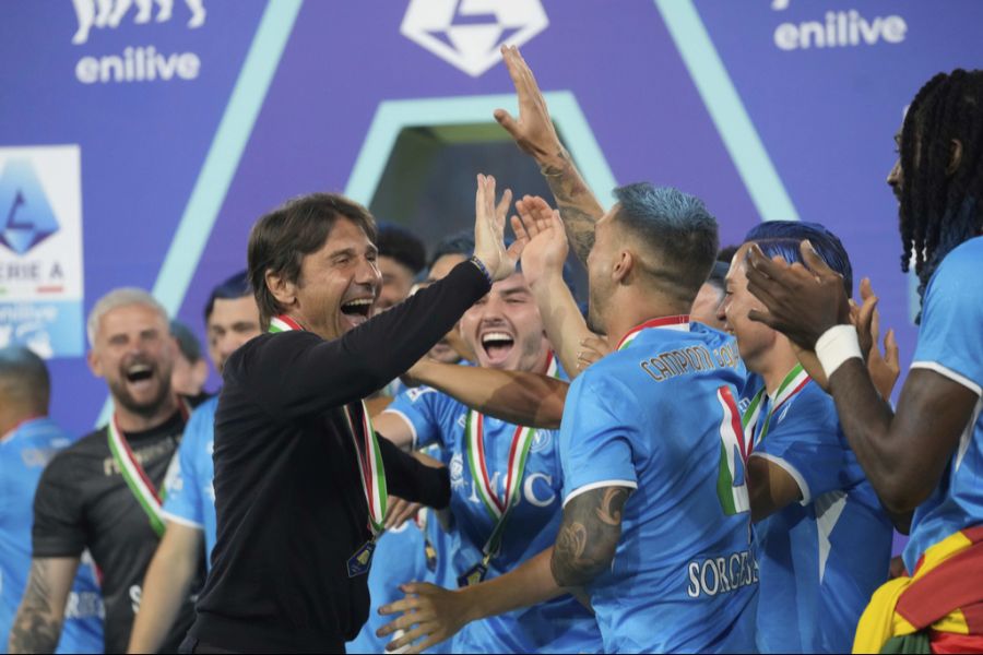 Auch Antonio Conte zählt dazu, genau wie ...