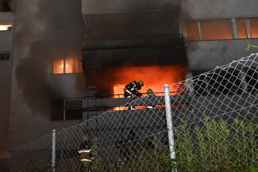 Mehrere Wohnungen sind aufgrund des Brandes zurzeit unbewohnbar.