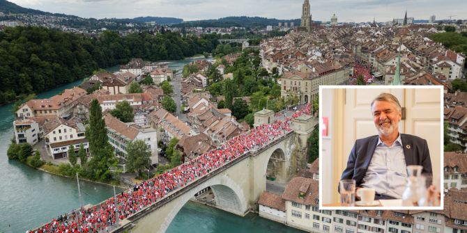 14'000 Fans in Rot und Weiss ziehen friedlich über die Nydeggbrücke