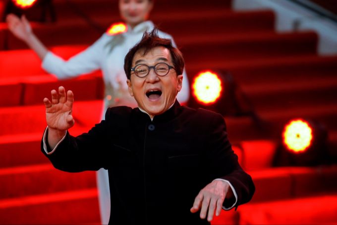 Beim Filmfestival in Locarno wird Jackie Chan für sein Lebenswerk geehrt. jackie chan locarno
