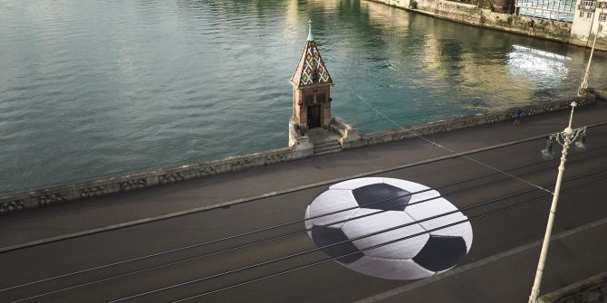 Riesenfussball