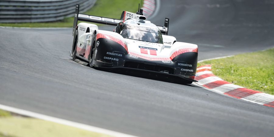 Porsche 919 Hybrid Evo auf dem Nürburgring