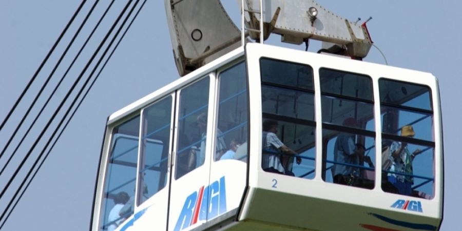 Eine Gondel der Rigi Bahnen AG fährt von Weggis Richtung Rigi Kaltbad. (Archivaufnahme)