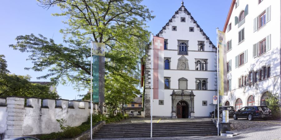 Im Kanton Schaffhausen gelten bald neue Regeln zur Transparenz bei der Finanzierung von Parteien und Kampagnen. Der Regierungsrat hat eine entsprechende Verordnung beschlossen. (Symbolbild)