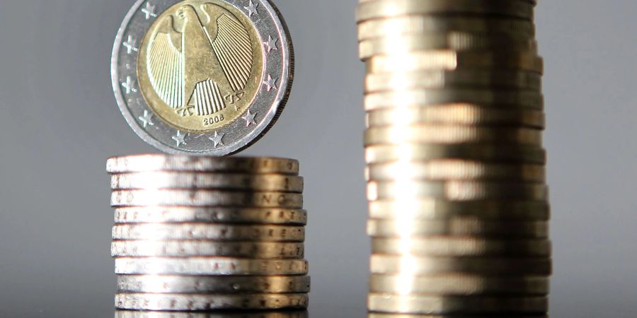 Grundsätzlich soll in der EU weiterhin gelten, dass der Schuldenstand eines Mitgliedstaates 60 Prozent der Wirtschaftsleistung nicht überschreiten darf.