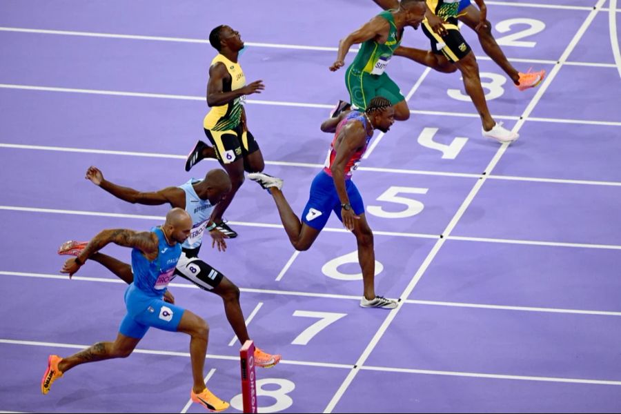 Noah Lyles holt über 100 Meter Gold.