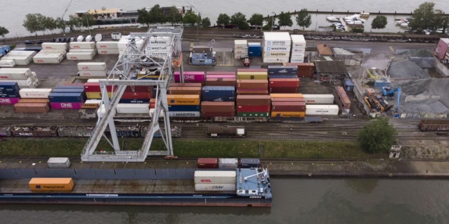 Zu den simulierten Massnahmen zählten die Beschränkung des Zugangs zu internationalen Finanzdienstleistungen sowie Exportverbote für sensible Technologien. (Symbolbild)