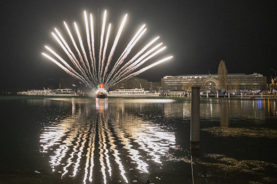 Punkt 5 Uhr ist in Luzern mit dem Urknall die Fasnacht eröffnet worden.