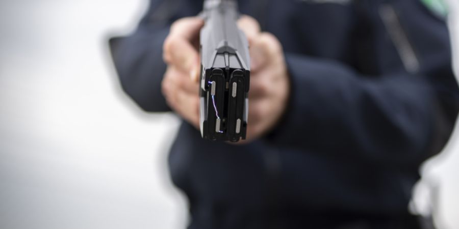 Die Kantonspolizei St. Gallen setzte in Wil SG einen Taser ein. (Symbolbild)