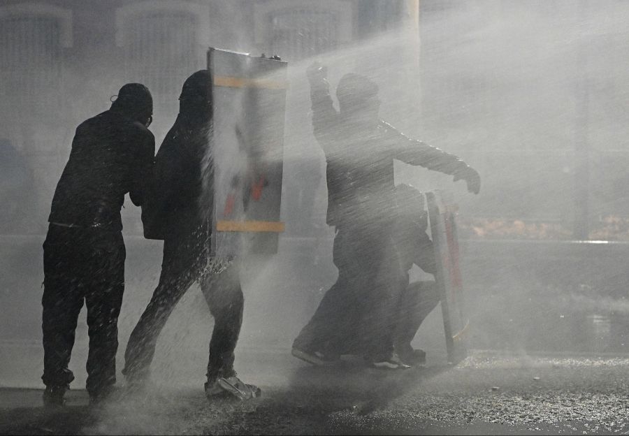 Aus der Politik wurden die Krawalle verurteilt.