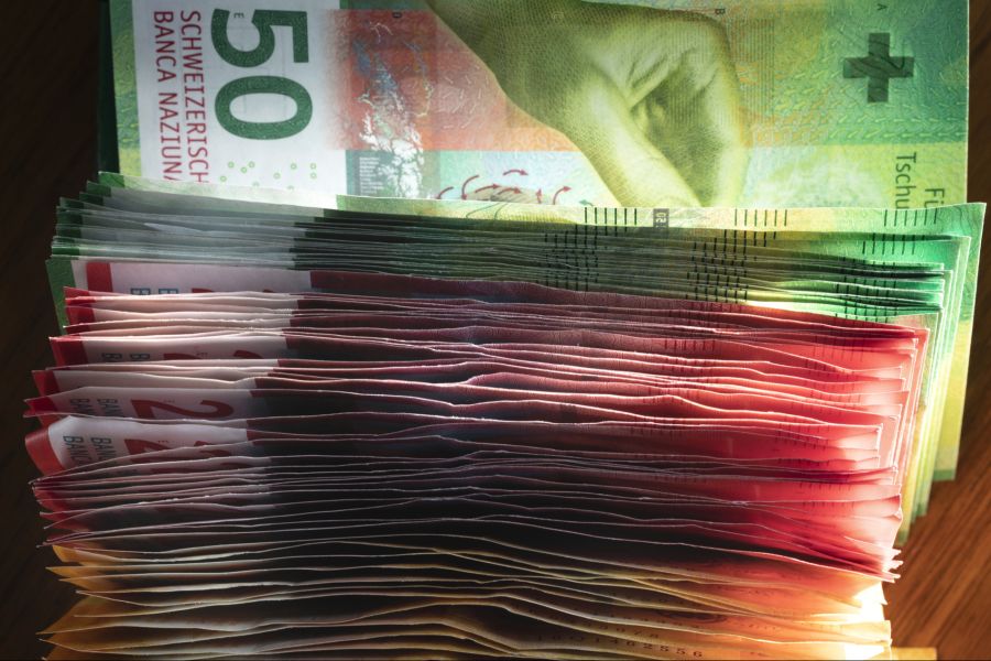 Dies sei laut Hässig eine «smarte Besteuerung», wovon der Mittelstand nicht betroffen wäre.