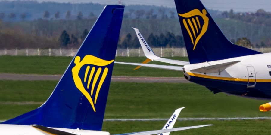 Ryanair hat im abgelaufenen Geschäftsjahr deutlich mehr Gewinn gemacht. (Archivbild)