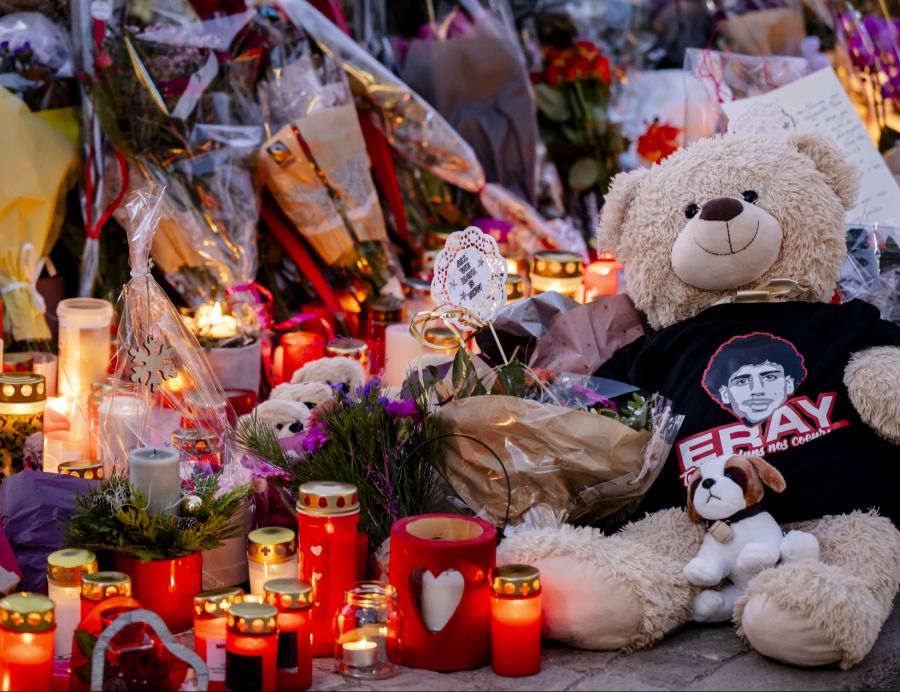 Die Trauer um die Opfer von Crans-Montana ist gross: 40 Personen sind ums Leben gekommen, 116 weitere wurden teils sehr schwer verletzt.