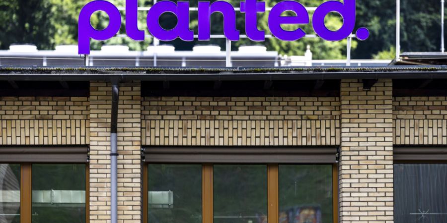 Planted beschäftigt gemäss der Gewerkschaftszeitung «Work» derzeit rund 150 Personen, davon 46 in der Produktion. Ende 2025 waren es laut eigenen Angaben noch 200 Personen - Mitte 202...