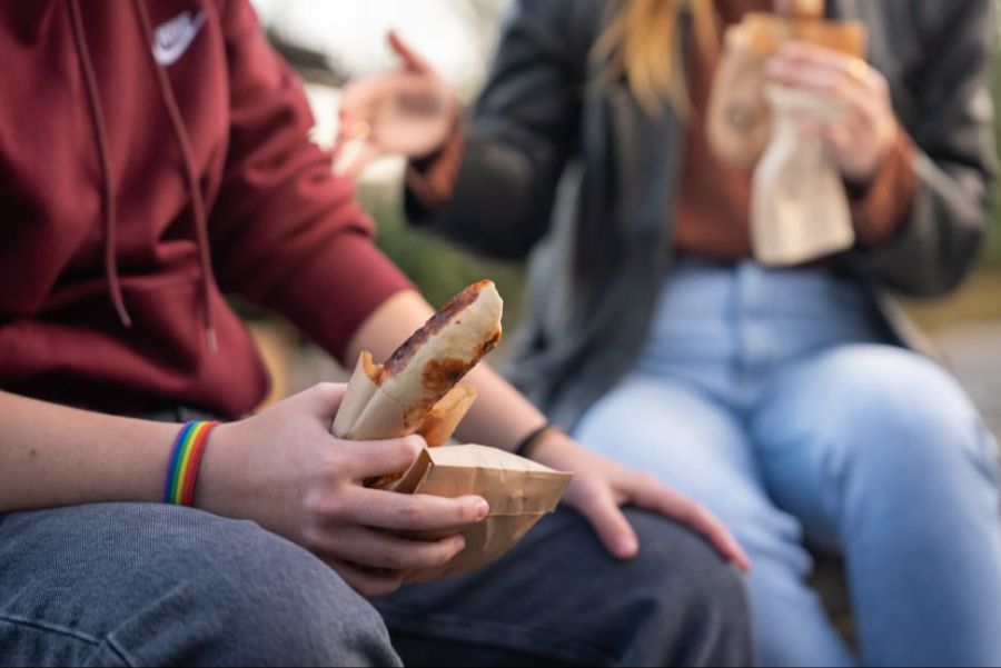 Neu besteht die Bratwurst zu einem Viertel aus Bio-Erbsenprotein.