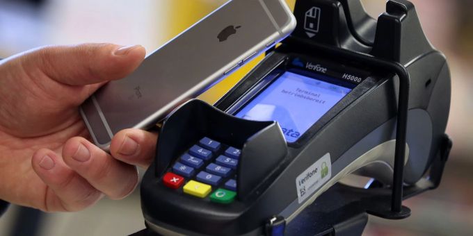 Mobiles Bezahlen wird beliebter - aber nicht bei allen Mobiles Bezahlen wird beliebter - aber nicht bei allen